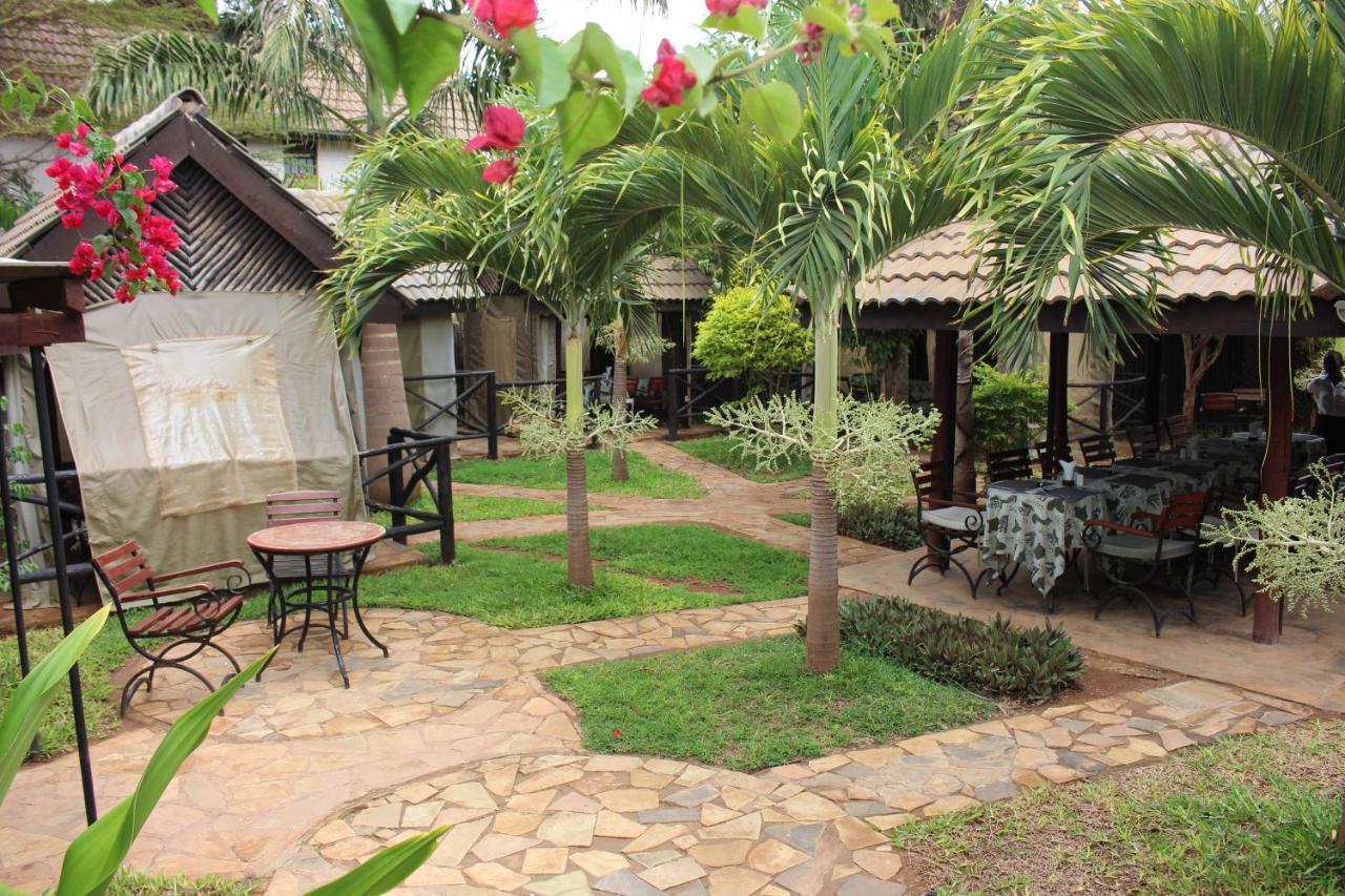 Afrika Lodges Voi Extérieur photo
